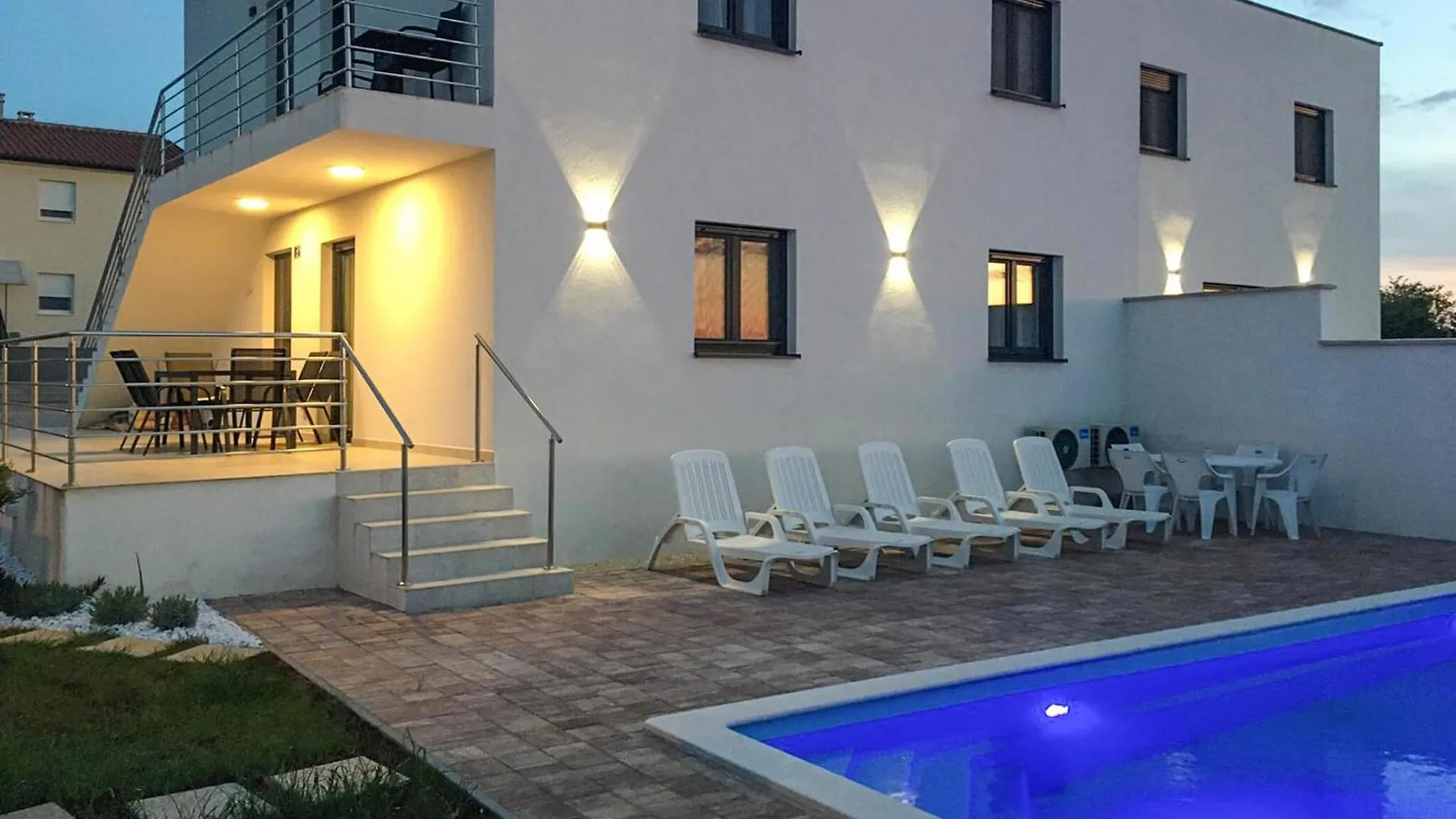 Pet Friendly Apartment In Umag With Kitchen