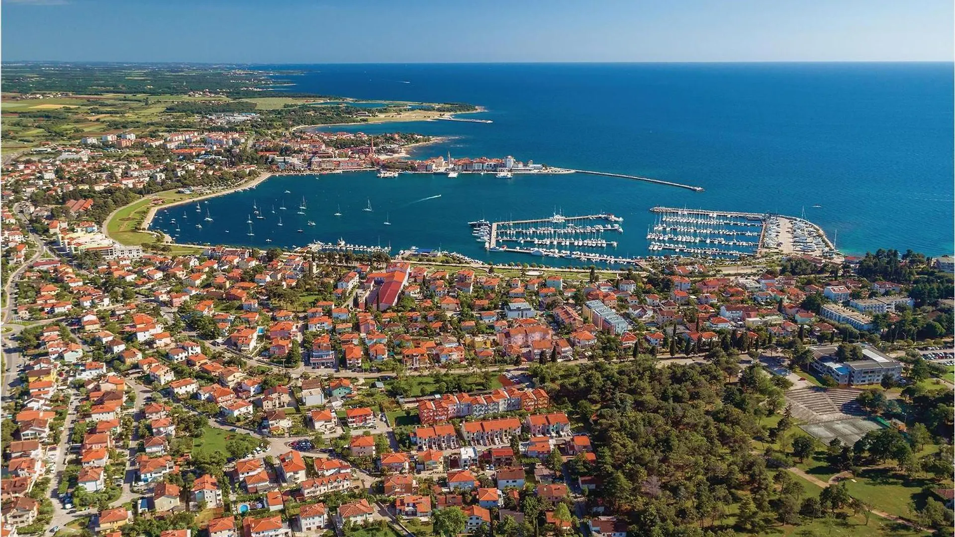 Pet Friendly Apartment In Umag With Kitchen Kroatië